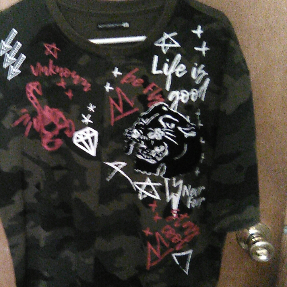 Camo tee with graffiti and tiger patch